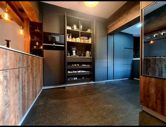 4 BEDROOM TOWNHOUSE FOR SALE IN MUSGRAVE